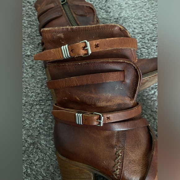 Freebird Leather Baker Boots Booties Block Heel 7 Brown Cognac - Picture 9 of 10